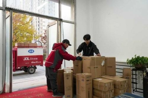 致敬城市煙火守護者 京東生活小家電，溫暖夜歸人的家
